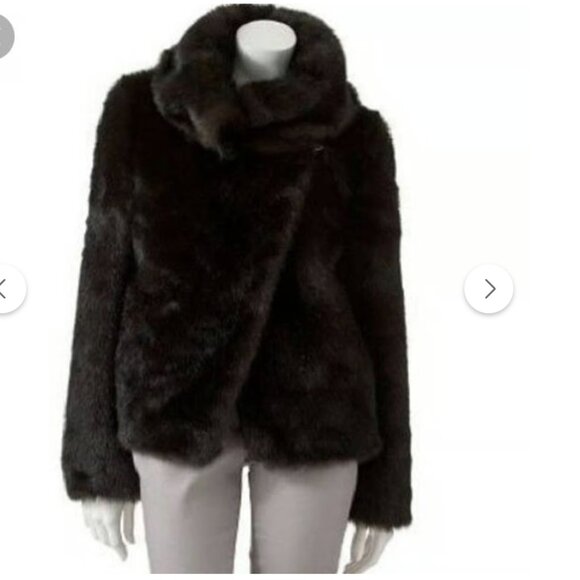 JENNIFER LOPEZ FOR KOHL'S FAUX FUR - Picture 1 of 9